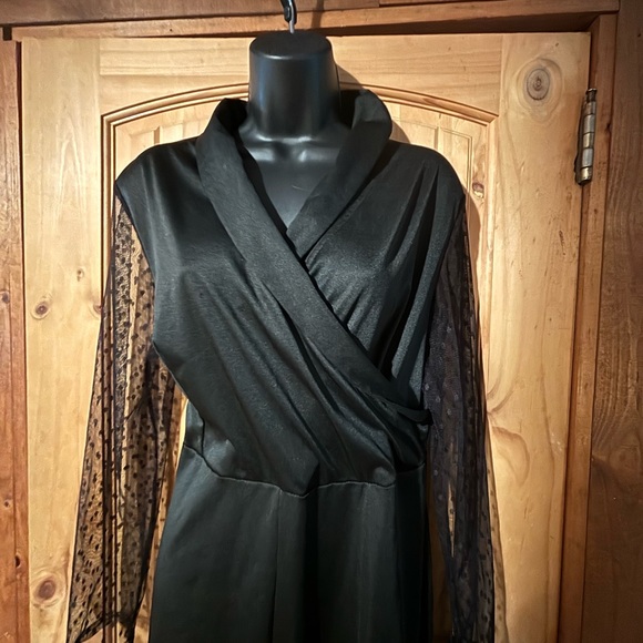 Vutti black jumpsuit with sheer long sleeves - Picture 2 of 3